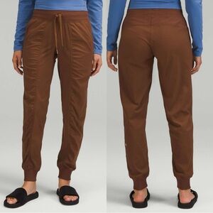 Lululemon Dance Studio Mid Rise Jogger Size 8